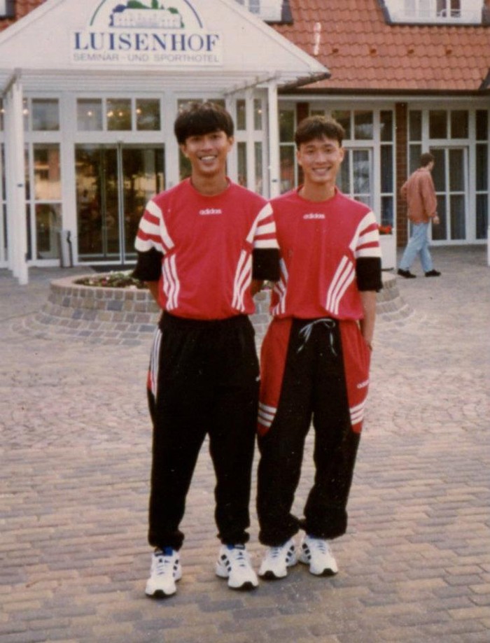 Cặp tiền đạo Minh Chiến - Phương Nam trong chuyến tập huấn ở Đức năm 1996